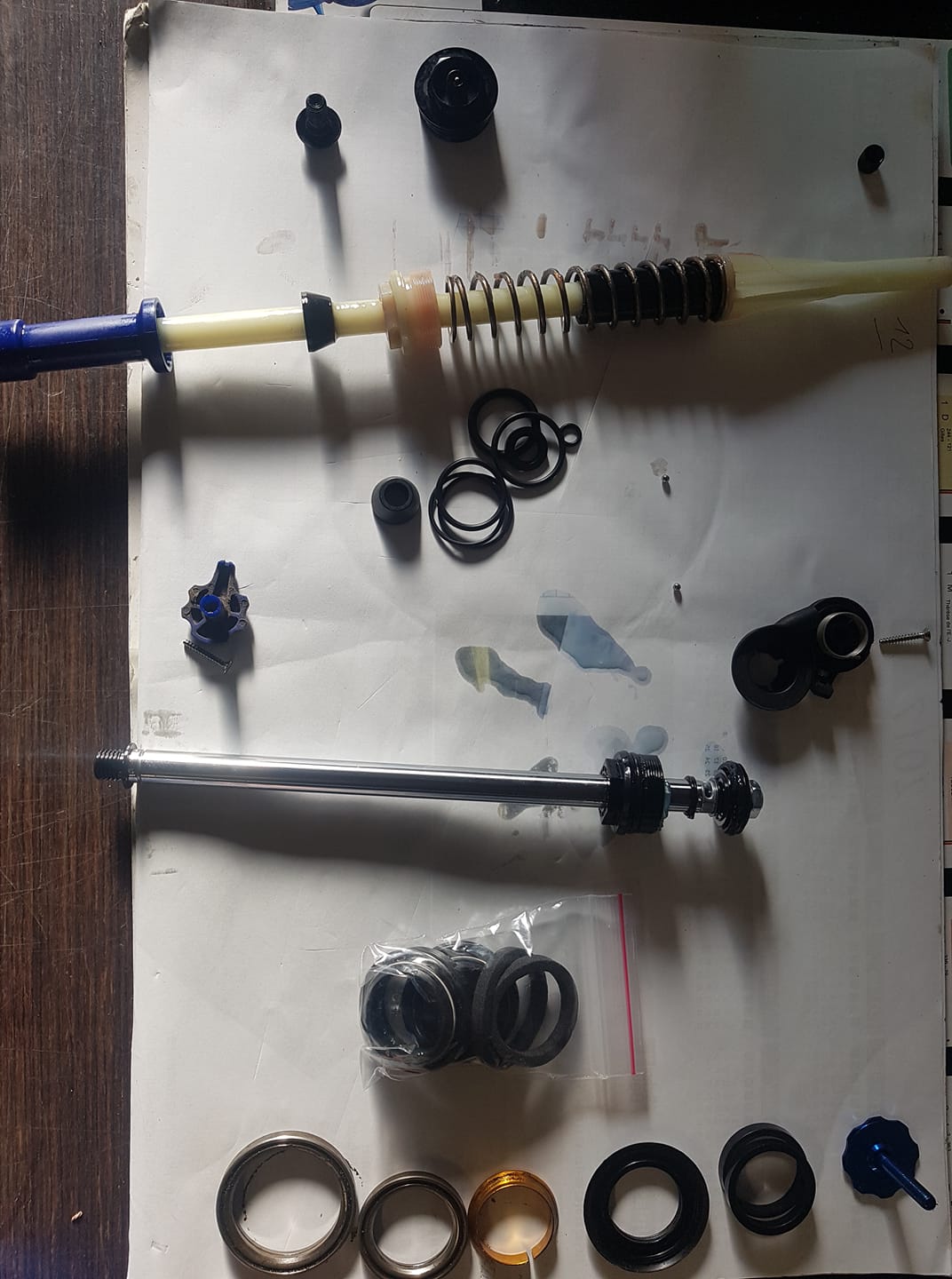 Axe de fourche Manitou HexLock SL - Pièces détachées - Suspensions